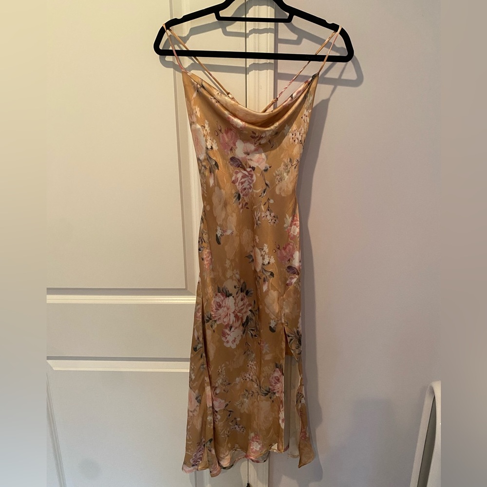 ASTR the Label Gaia Floral Midi Dress